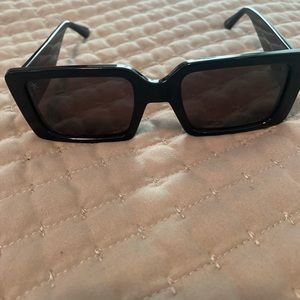 Les do makeup Dime Sunglasses